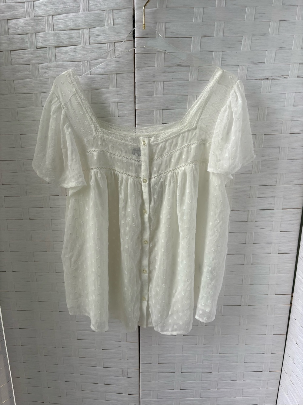 torrid 1X Square-Neck Button Front Lined Blouse Chiffon Clip Dot Flutter Sleeve
